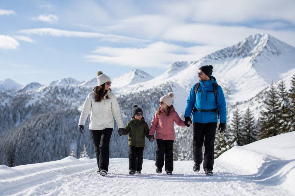 Les loisirs d’hiver à vivre en famille dans les Alpes suisses