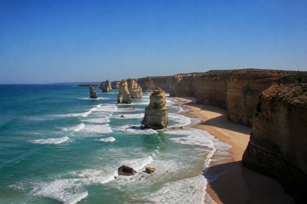 Azure Twelve Apostles : guide pour découvrir les falaises emblématiques d’Australie